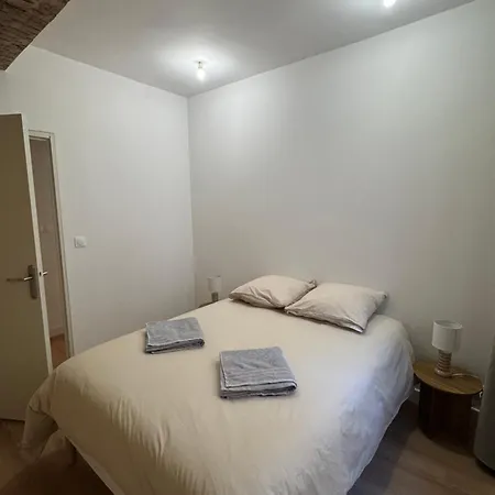 T3 Premium Arènes à 2 Min *
