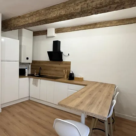 Appartement T3 Premium Arènes à 2 Min Nîmes